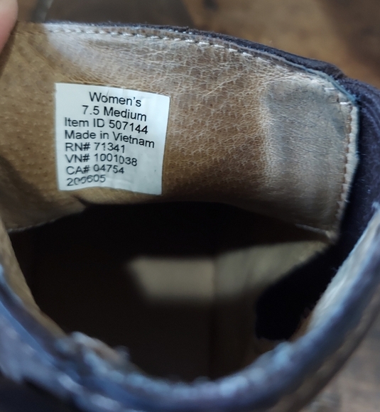 L.L. Bean Womens Stonington Leather Chelsea Boot - Picture 8 of 9